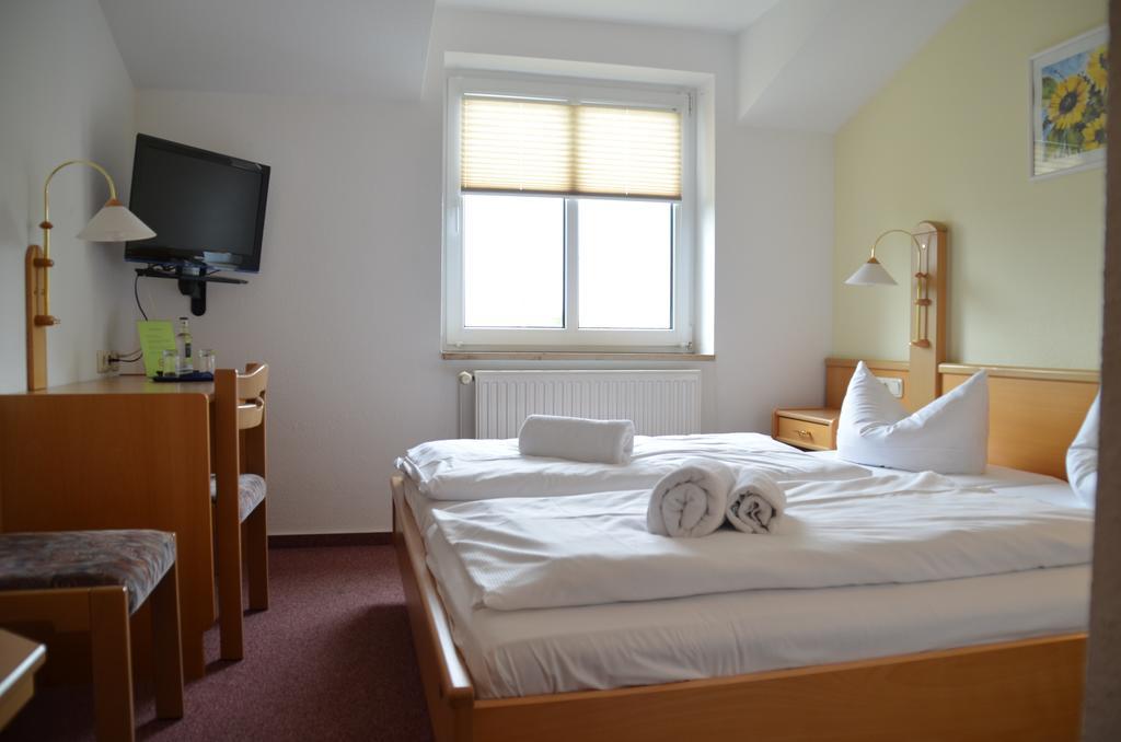 Hotel-Pension Pastow Garni Broderstorf Luaran gambar