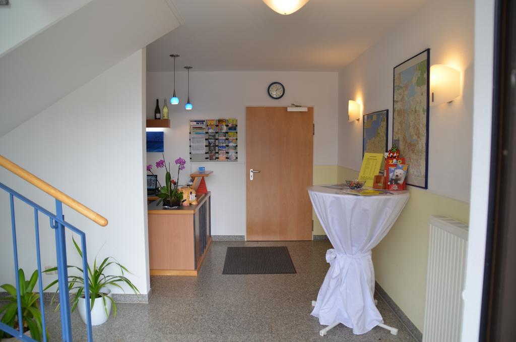 Hotel-Pension Pastow Garni Broderstorf Luaran gambar