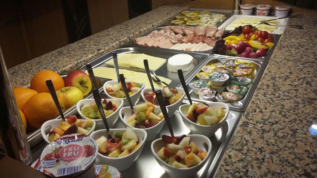 Hotel-Pension Pastow Garni Broderstorf Luaran gambar