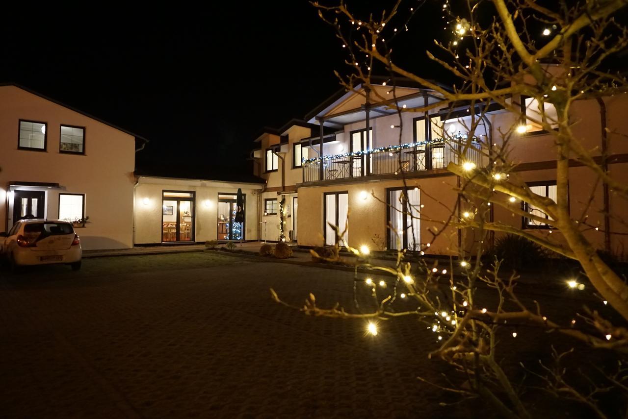 Hotel-Pension Pastow Garni Broderstorf Luaran gambar