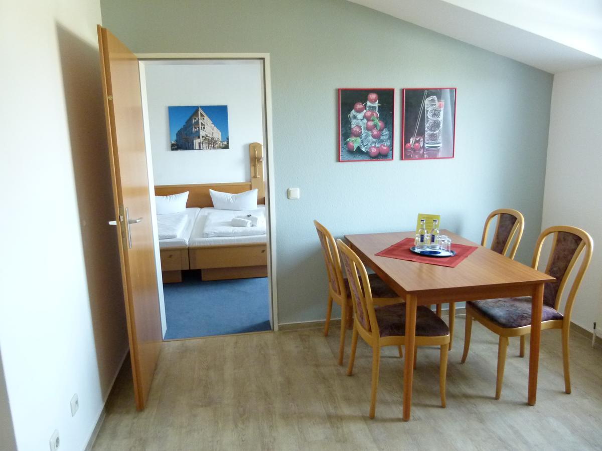 Hotel-Pension Pastow Garni Broderstorf Luaran gambar