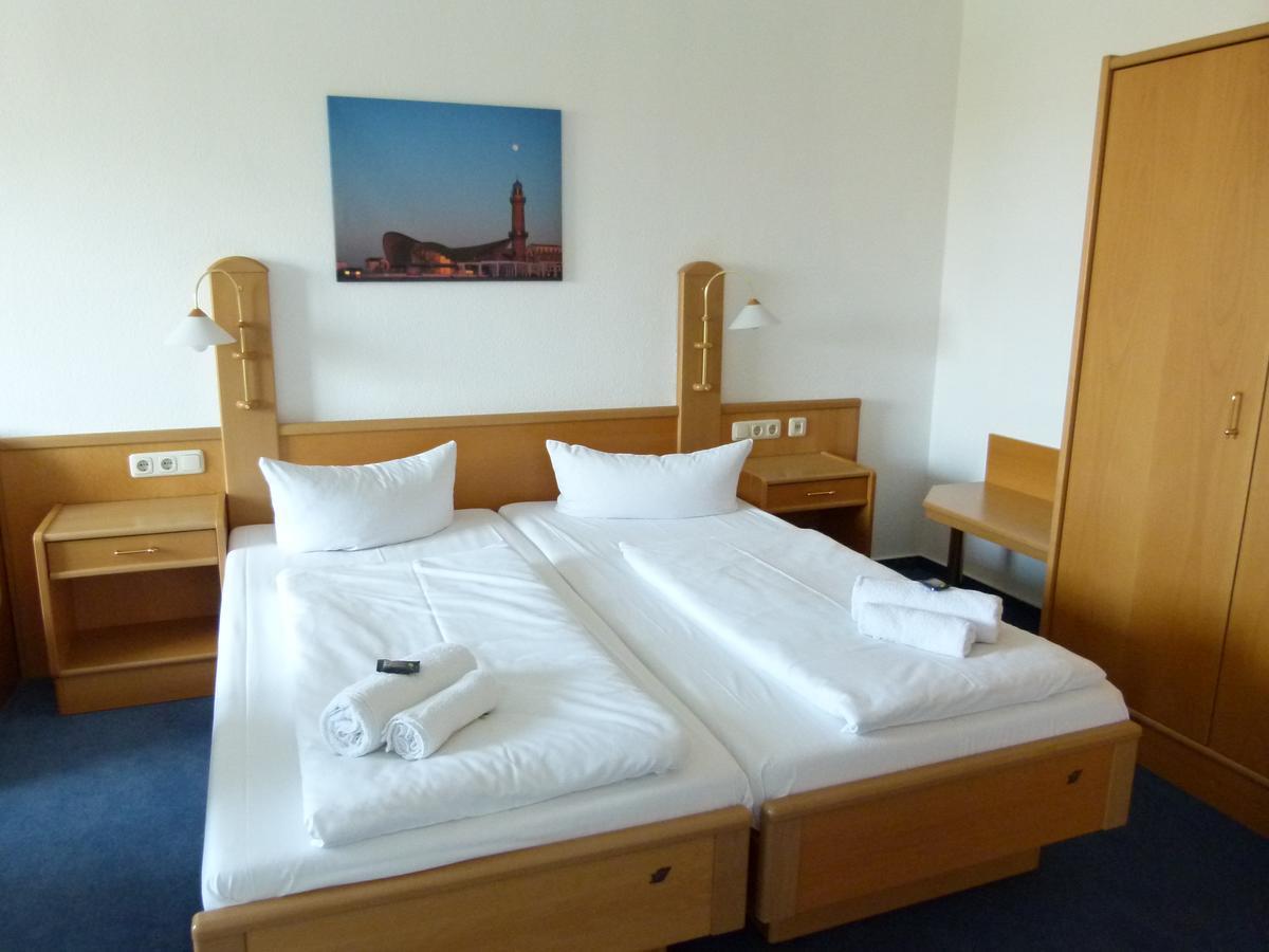 Hotel-Pension Pastow Garni Broderstorf Luaran gambar